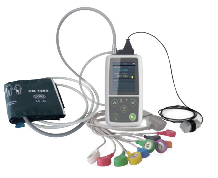 ECG dinámico + saturación de oxígeno en sangre + presión arterial