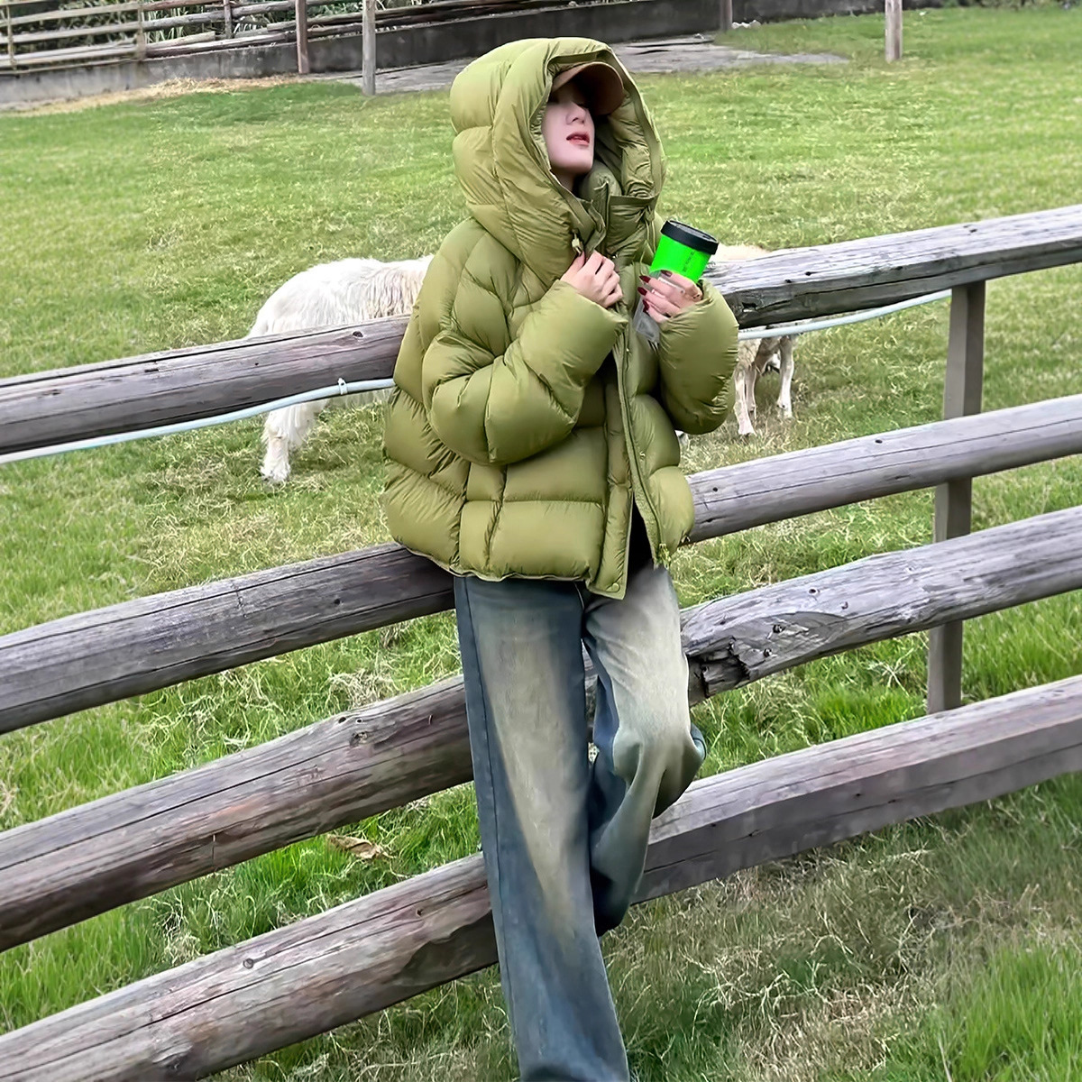 2025 New Winter Green Hooded Thickeneded Warm down Jacket Short Loose Thickeneded Cotton Jacket for Women