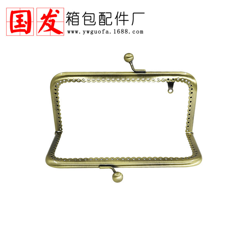 Sin stock puede hacer 15 * 8CM cuadrado máquina de encaje de superficie lisa golpea oro largo pie cuadrado cámara de oro