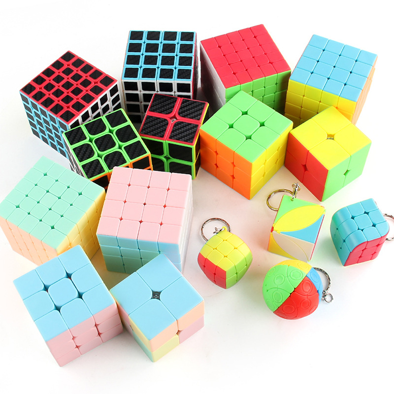 Panxin con tornillo de resorte rotación suave Cubo de Rubik de tercer orden Fibra de carbono orden positivo color sólido en forma de cubo de Rubik traje de juguete