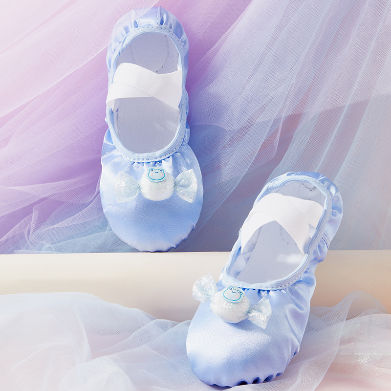 Sapatos de dança infantis com sola macia para prática, estilo balé chinês, princesa, em cetim, para treinamento de dança._voghion.com