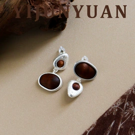 耳环;项链;耳钉