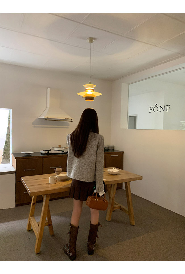 Áo khoác nữ dáng ngắn kiểu sang trọng, tay dài, cổ polo, chất liệu polyester — Hoa màu xám chi tiết 8