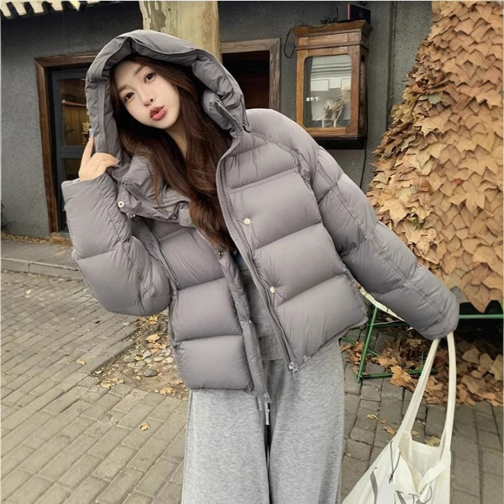 90% down Women's Short White Duck down Jacket for Petite Figures, Thickened Puffer Jacket, Trendy Outerwear