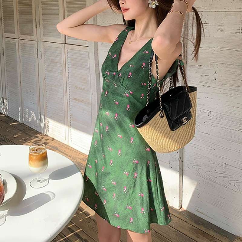 Vintage Romance【Evening Bloom】Spring Garden Diagonal Cut Slim Fit Deep V Floral Dress for Women