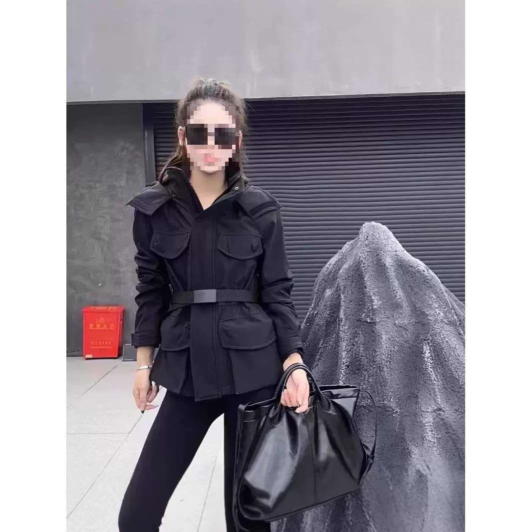 冲锋衣收腰显瘦同款2024外套连帽杨幂鹅绒立领新款羽绒服女秋冬