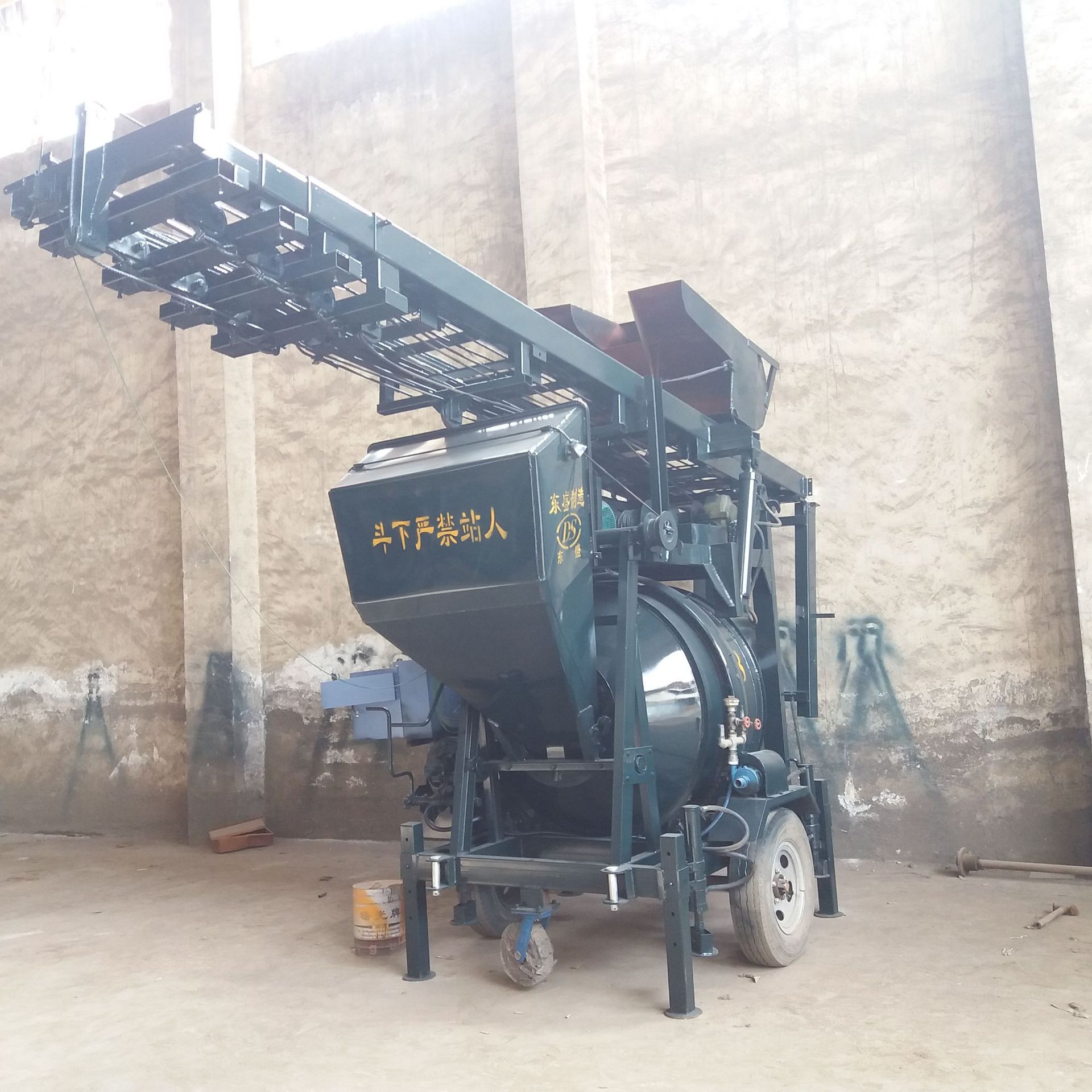 JZC350全自动液压爬梯混凝土搅拌机 自动升降24米建筑搅拌机