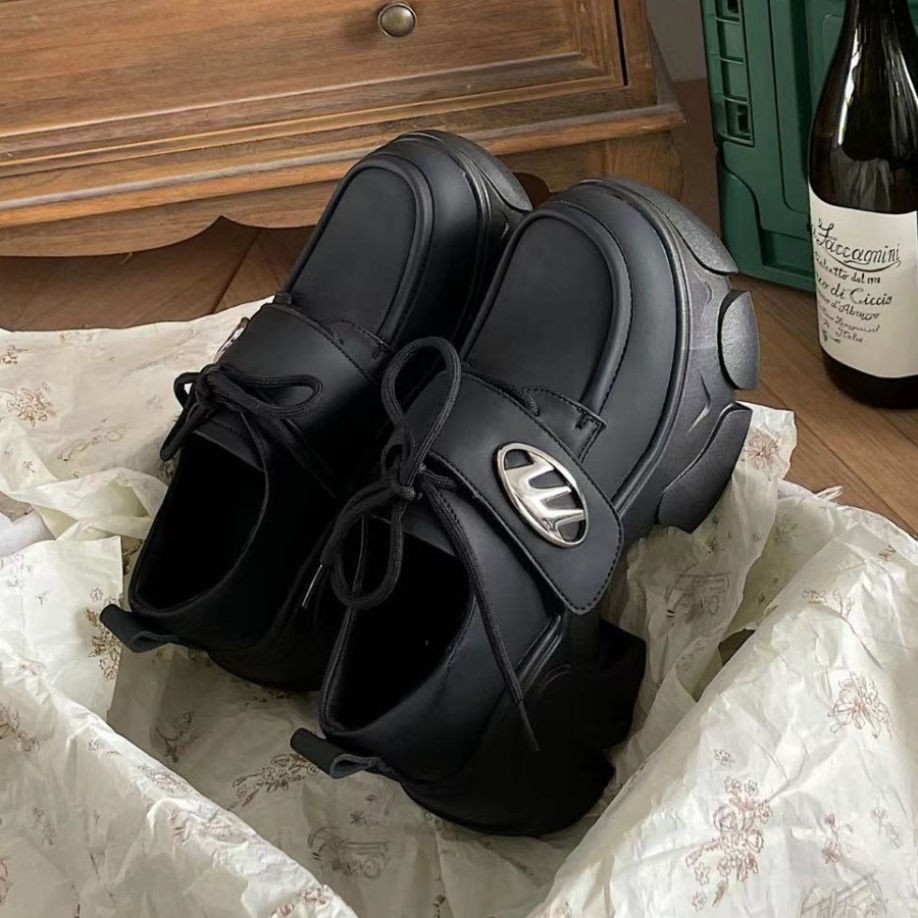 Retro nicho de color sólido zapatos de muffin 2026 nuevo velcro casual zapatos de cabeza redonda zapatos de boca profunda zapatos simples