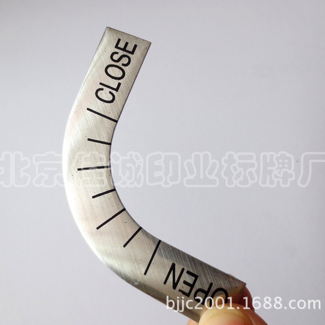 供应304不锈钢标牌 异形不锈钢标牌腐蚀