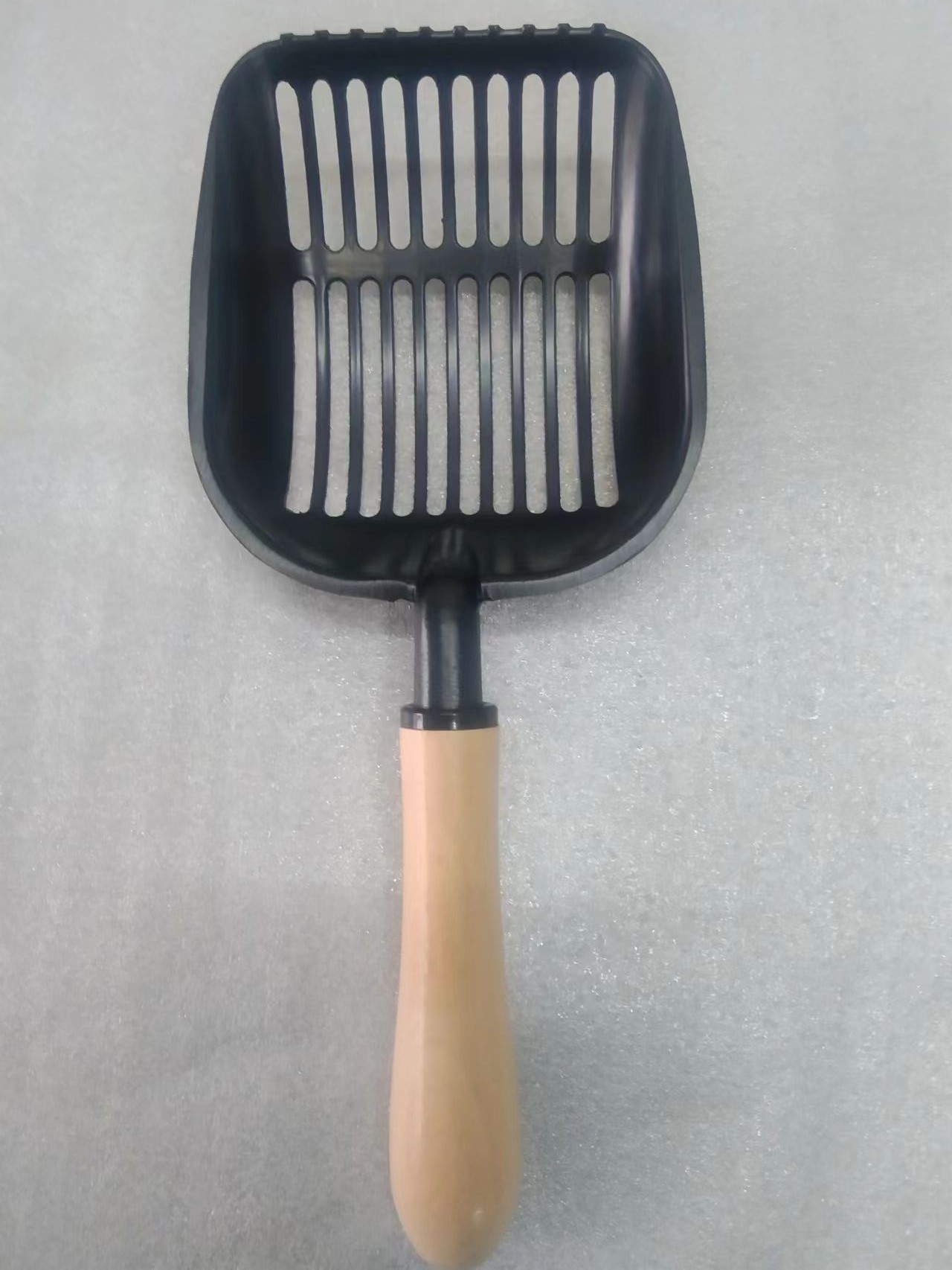 Metal de acero inoxidable aleación de aluminio gato arena pala multicolor mascota gato pala mierda artefacto gran mango de madera inodoro