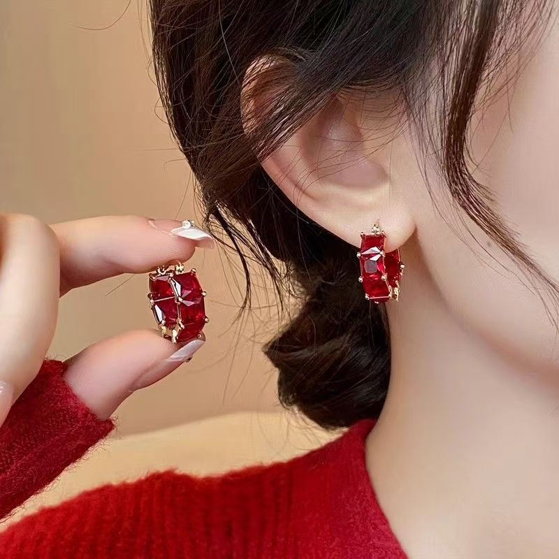 French Square Zircon Drop Earrings Elegant High-end Jewelry_voghion.com