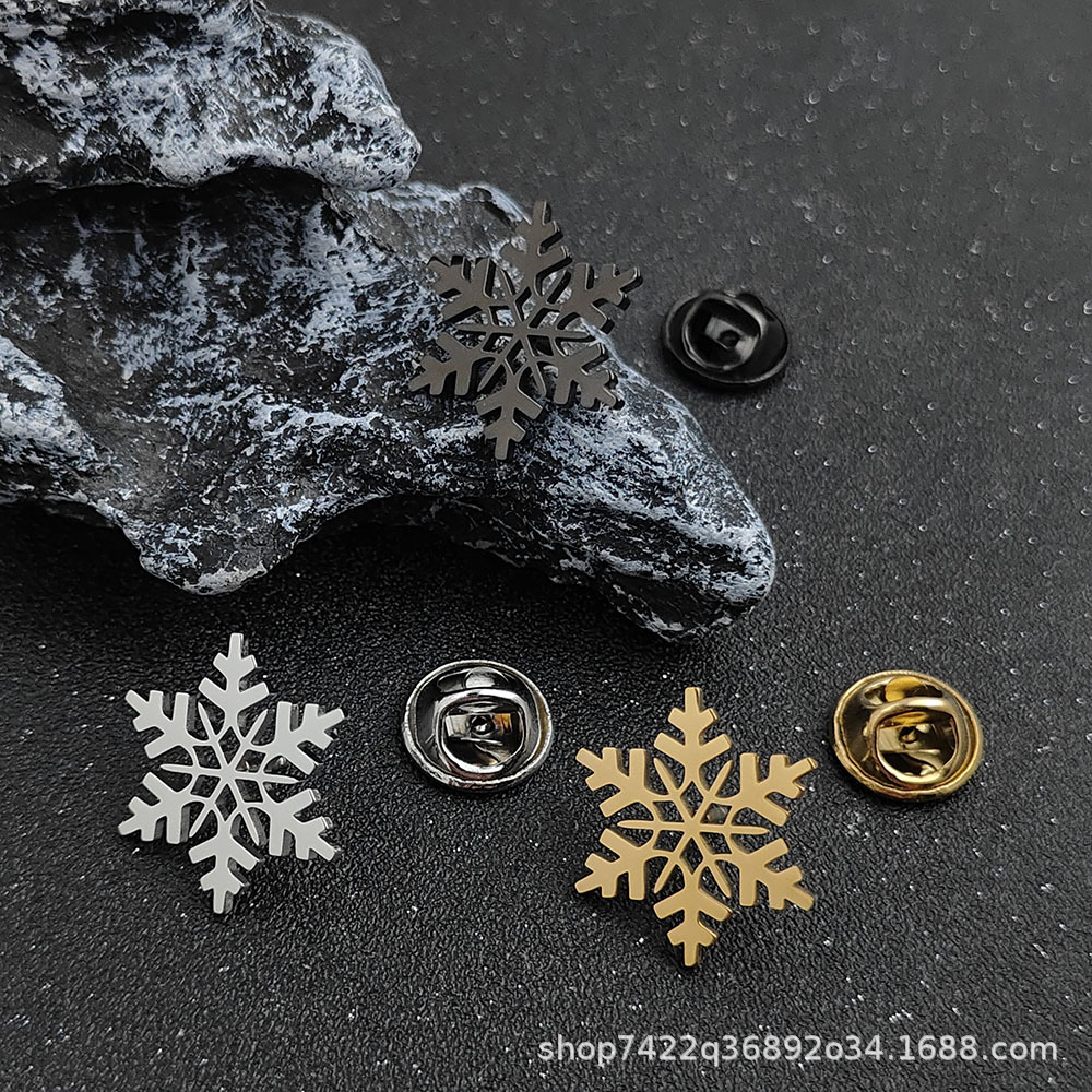 Snowflake Metal Brooch/Cufflink Men Women Dress Elegant Stainless Steel Corsage Regular Clothes Backpack Fashion Decorations
