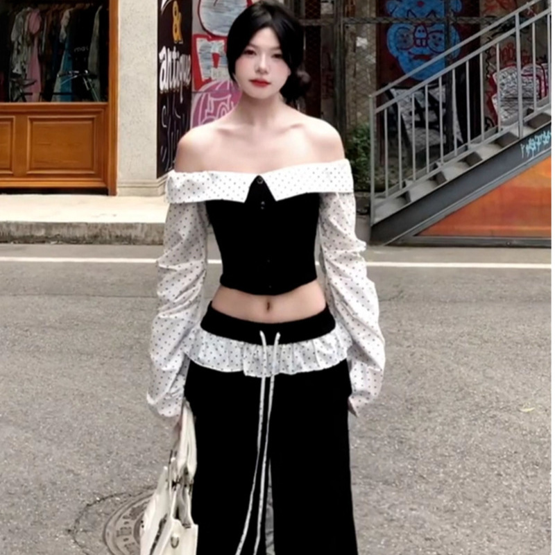 纯欲辣妹一字肩波点拼接长袖女早秋穿搭修身显瘦短款露肩上衣百搭|undefined