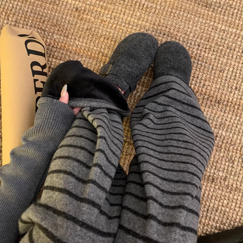 2026 Winter Straight High-Waisted Loose New Striped Wide-Leg Comfortable Versatile Super Slimming Casual Pants