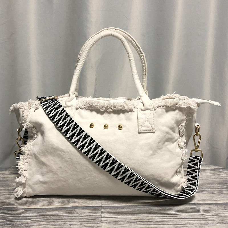 Large Capacity brushed washed canvas travel bag cross-border fashion portable one-shoulder yoga bag weekend leisure travel bag Large Capacity brushed washed canvas travel bag cross-border fashion portable one-shoulder yoga bag weekend leisure travel bag