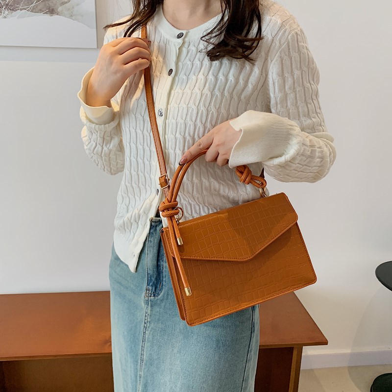 Bolso de alta sensación para mujeres 2024 nuevo retro bolso de hombro estampado de piedra pequeño bolso cuadrado ocio mochila de viaje