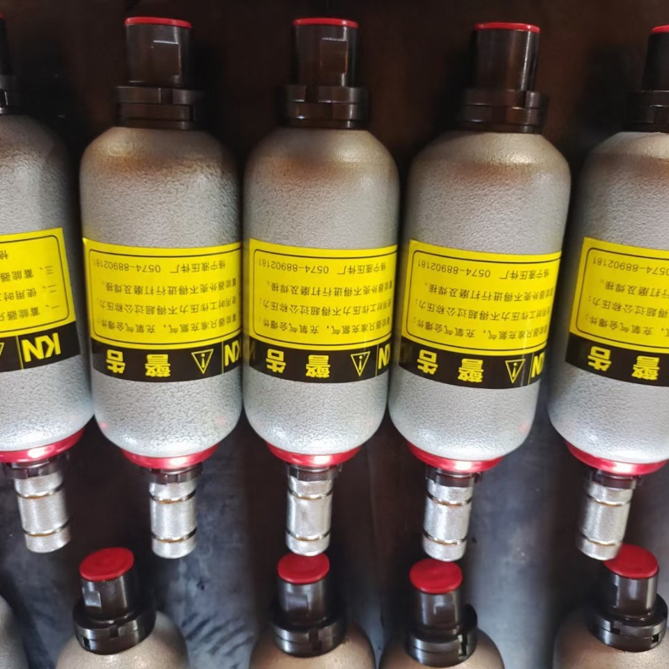 宁波奉化恪宁液压嚢式蓄能器NXQA-1.6/31.5-L-Y