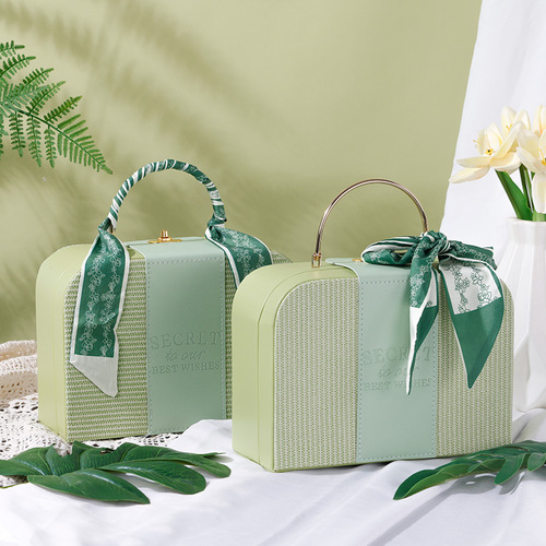 New Metal Handbag Wedding Favors Box, Bridal Gift Box, Happy Wedding Candy Box, Dragon Boat Festival Gift Packaging Box, Wholesale