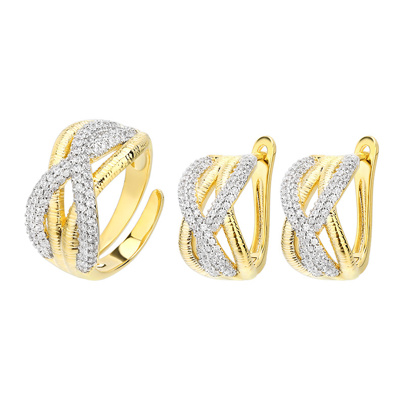 Otoño e invierno nuevo estilo Zhuang Shengsheng joyería fondo de cobre chapado estilo europeo y americano elegante conjunto de anillos de pendientes cepillados de diamantes completos