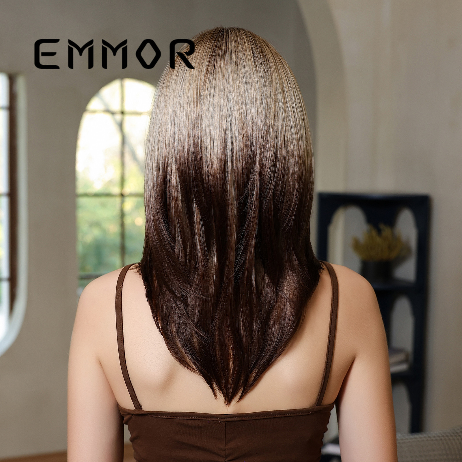 Peluca transfronteriza al por mayor, gradiente femenino, oro gris, nuevo estilo, flequillo de ocho caracteres, hombros, cabello liso, fibra química, cubierta completa, wigs