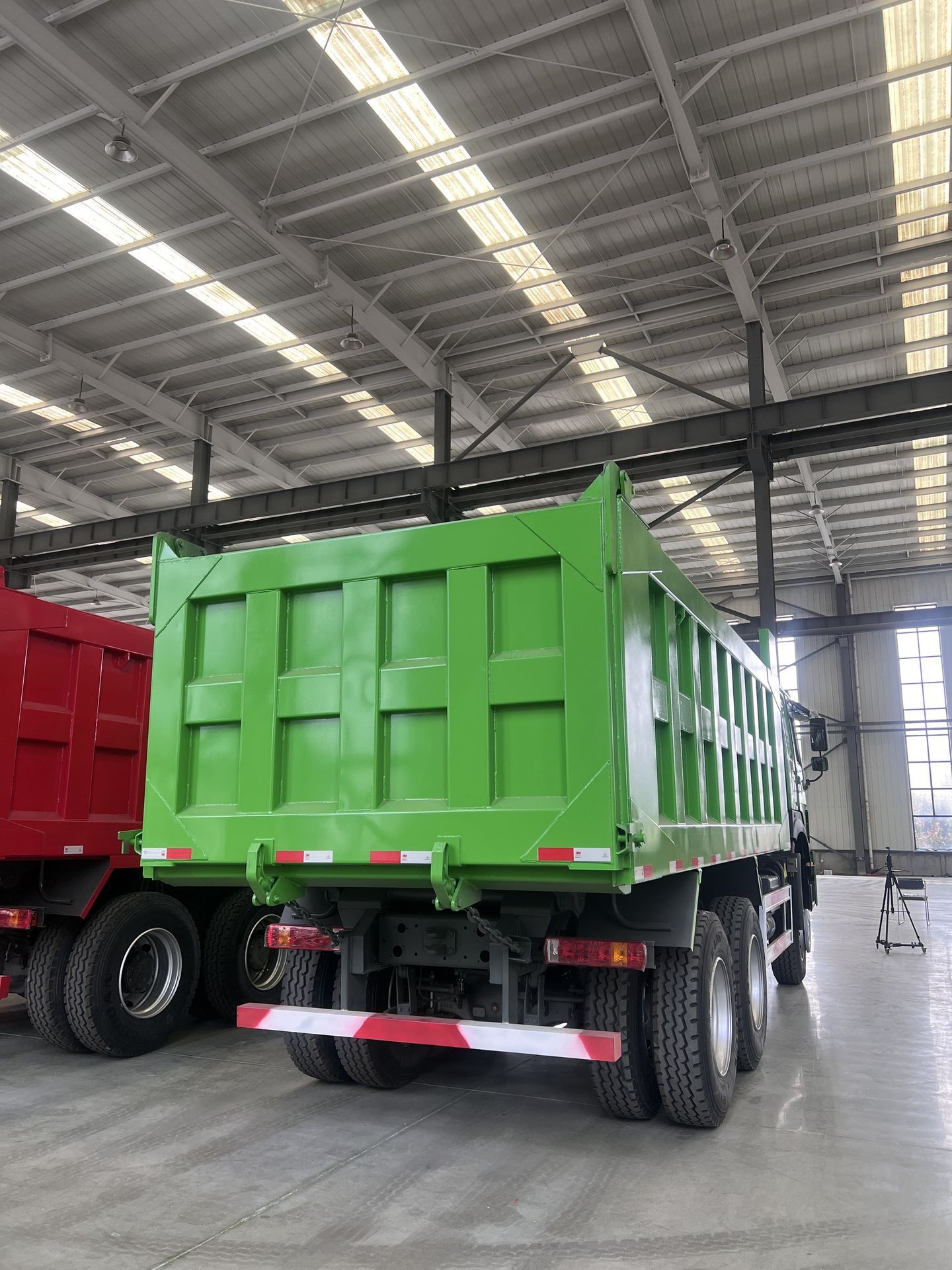 Sinotruk HOWO 371 horsepower dump truck, African export model, 10-wheel dump truck
