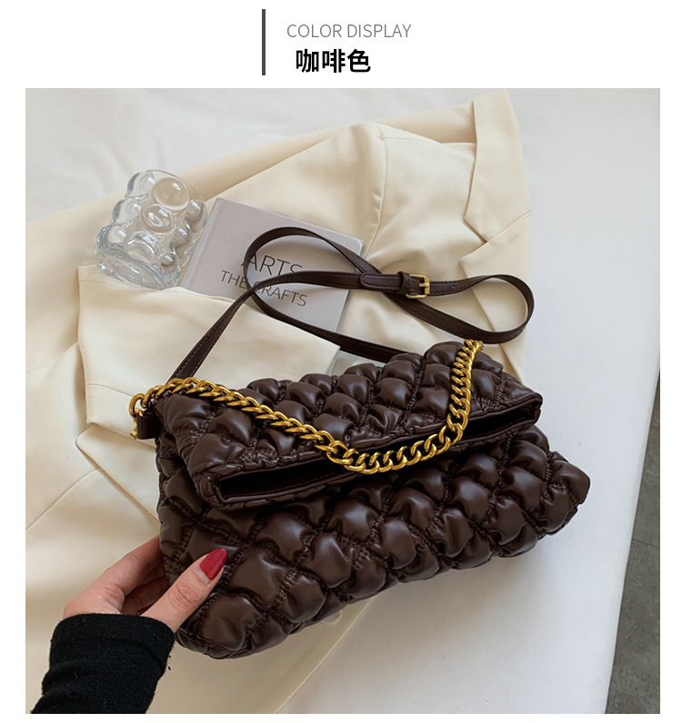 Autumn And Winter Retro New Rhombus Chain Portable Small Square Bag Underarm Shoulder Messenger Bag display picture 20