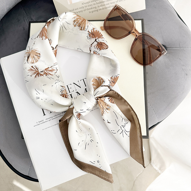 Estilo INS pequeño, fresco, temperamento de moda, bufanda cuadrada con estampado de flores, bufanda decorativa de ropa profesional de alta gama para damas