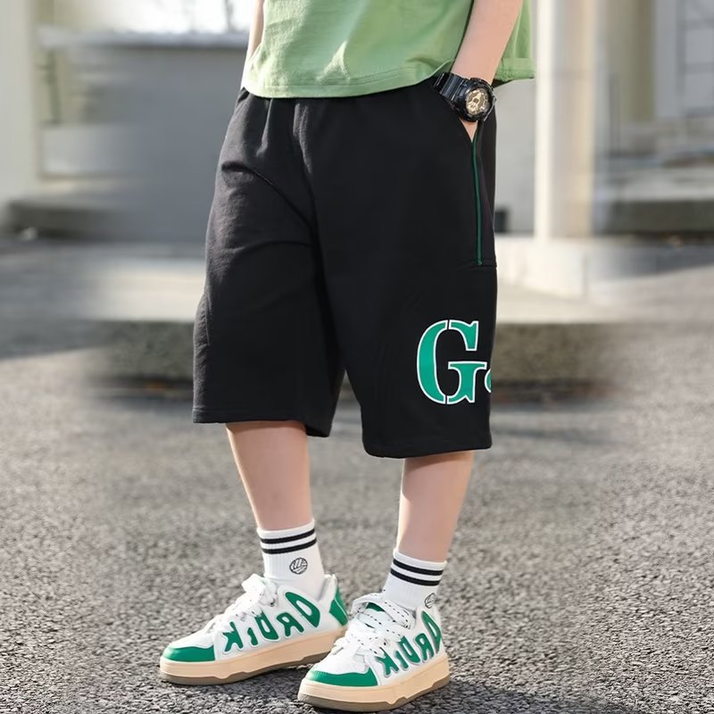 Boys' Summer Thin Pants New Children's Knee-Length Shorts for Older Boys Stylish Sports Shorts