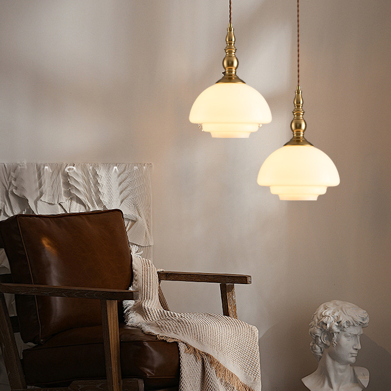 Nuevo estilo francés crema de viento lámpara de comedor vidrio dormitorio candelabro de cabecera sala de estar retro pasillo bar lámparas Zhongshan