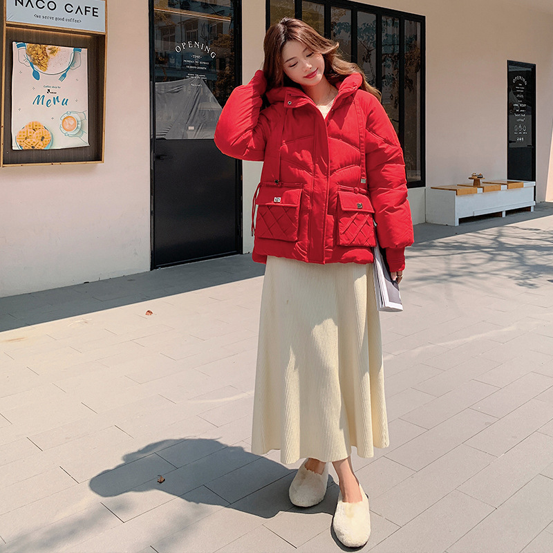 Capa de algodón de pluma corta para mujeres otoño y invierno 2024 nuevo estilo suelto de gran tamaño exterior grueso abrigo de algodón cálido chaqueta de algodón image 4