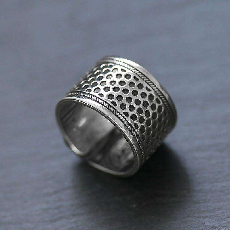 빈티지 THIMBLE 모방 실버 링 DIY 재봉 도구 손으로 만든 미끄럼 방지 자수 링 복고풍 바늘 프레스 손가락