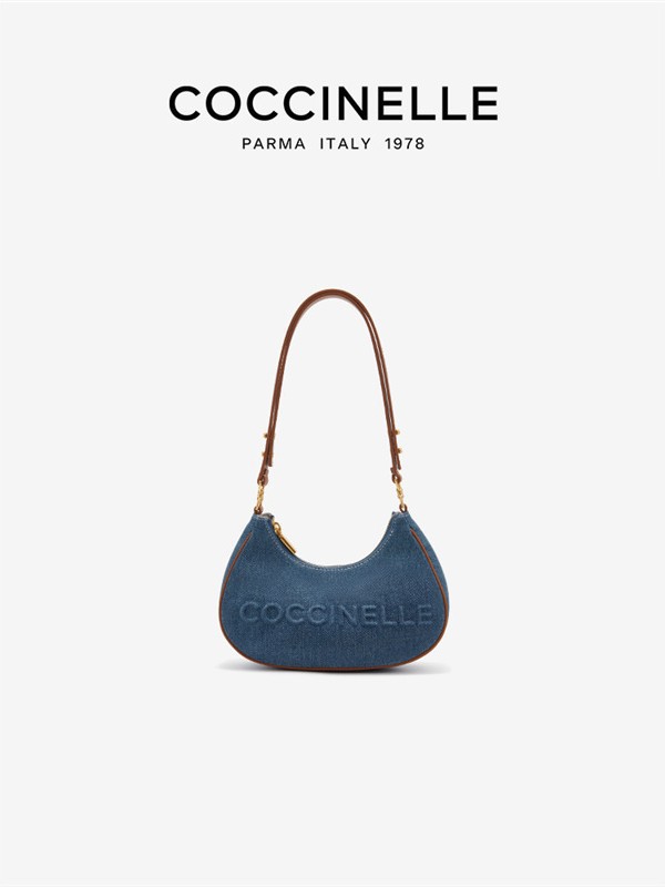 COCCINELLE可奇奈尔CARRIEJEANS时尚牛仔丹宁单肩月牙腋下包