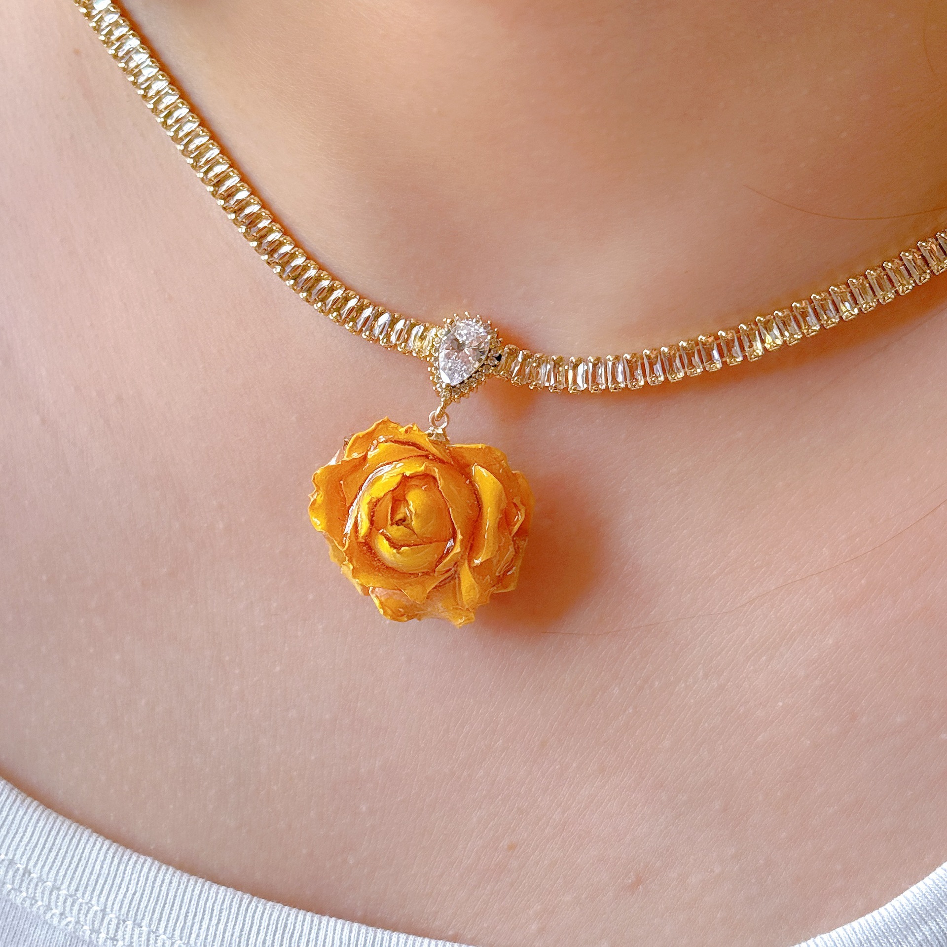 Natural Crystal And Gemstone Fine Charm For Positive Energy_voghion.com