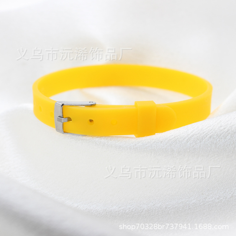 8mmシリコン手首バンドdiy個性的な手ベルトカップルの手環バンドは8mmの穴径アクセサリーの部品を着用するのに適しています。