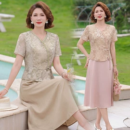 羽绒服;连衣裙;时尚休闲套装