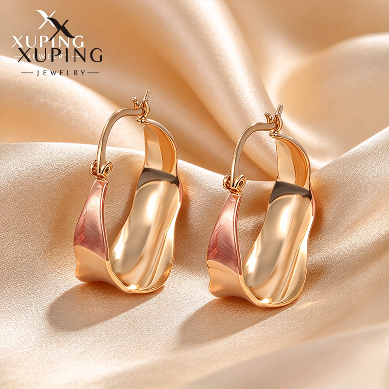 Pendientes de Aro con Zirconia de Aleación de Cobre Bañado en Oro de 18K