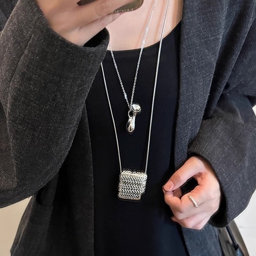 Metal-woven bag-long chain women's Korean niche ins personalized fashionable versatile necklace sweater chain