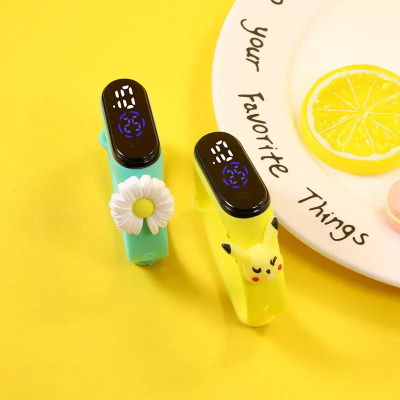 儿童卡通公仔LED电子表升级学生游泳触控防水手腕表现货工厂批发