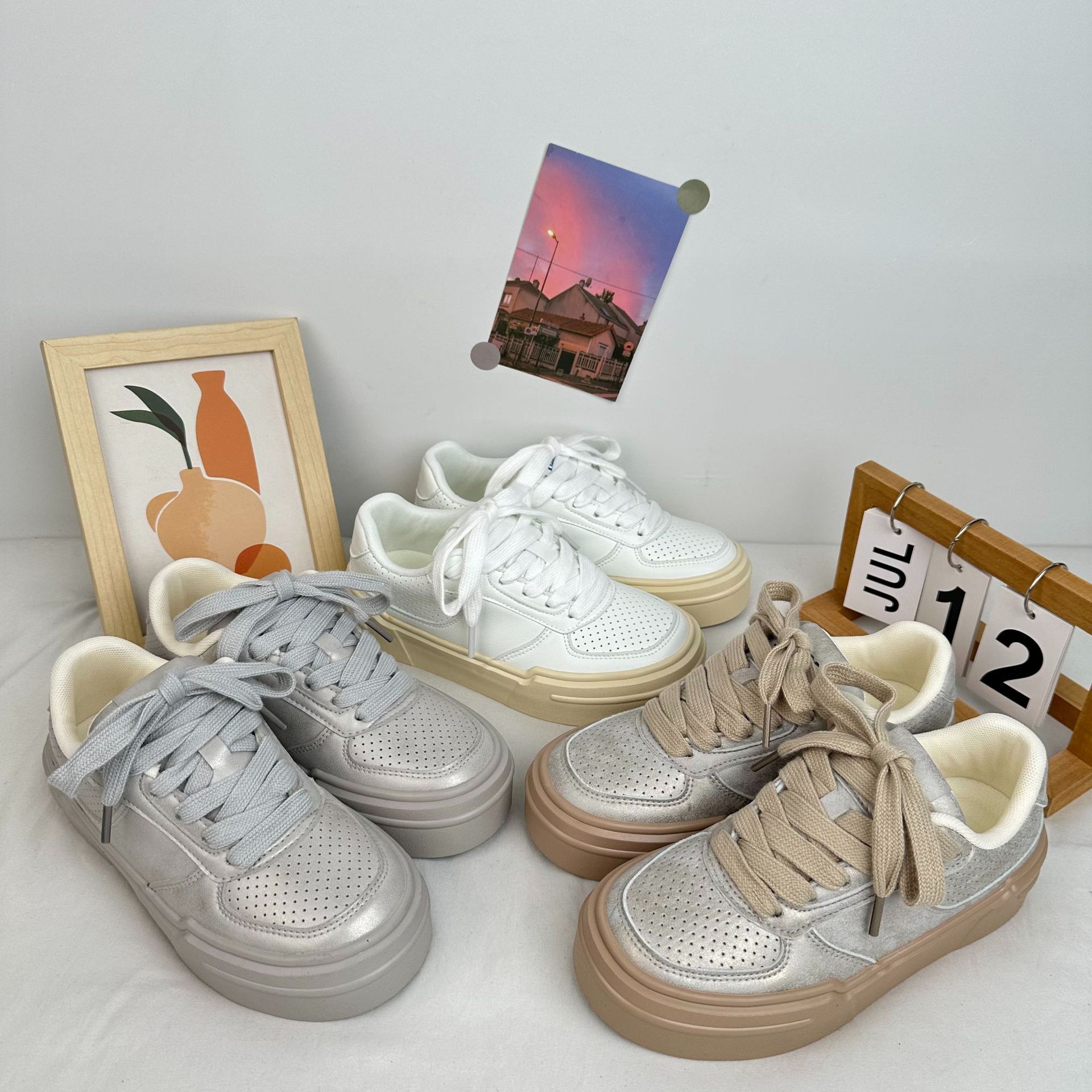 Yuanbo puerto frente a lazos zapatos de skate zapatos deportivos casuales coreanos versátiles zapatos de mujer 2024 nuevos zapatos blancos para mujeres