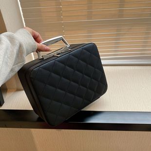 New Embroidered Rhomboid Cosmetic Bag Large Capacity Cosmetic Storage Bag Korean Internet Popular Super Popular Portable Cosmetic Case