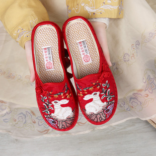 Women's Fashionable Half-Mop Shoes Spring and Summer Flats Round Toe Shallow Mouth Flats Bottom Ethnic Style Embroidered Shoes Middle-Aged Mother's Shoes