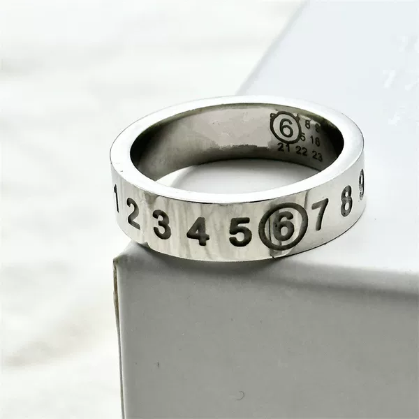 Pyc Spot 24Ss New Classic Digital Logo Engraving Ring Personalized Men's and Women's Simple Silver Thin Ring