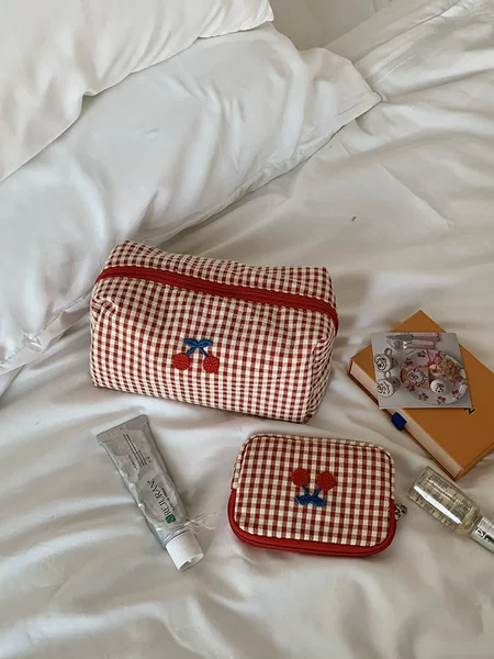 Cross-Border Supply Cherry Portable Travel Makeup Bag Red Plaid Storage Bag Card Holder Large Capacity Makeup Coin Purse