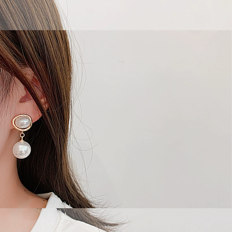 Retro small design earrings from pearl, silver needle, high-quality style, 2022 collection, french style
