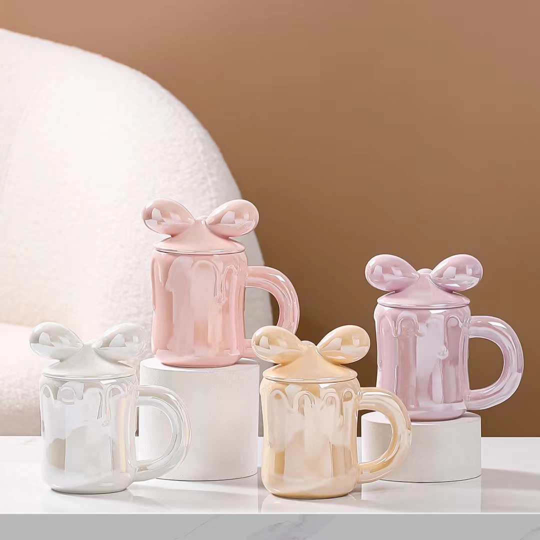 Creativo regalo colorido perla esmalte taza de cerámica con tapa cuchara chica corazón Oficina taza café