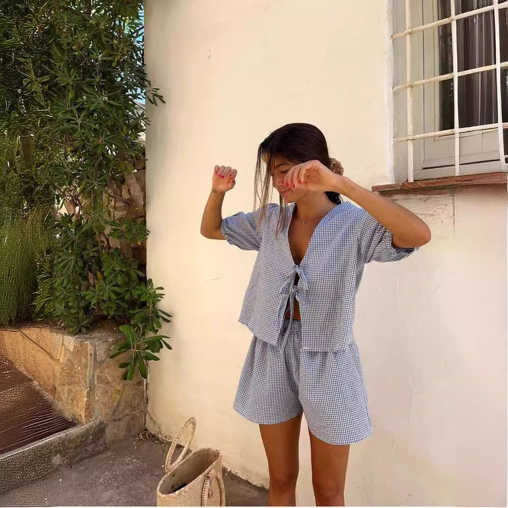 2024新款欧美女装格子条纹橡筋袖口休闲时尚系绳松紧腰短裤套装