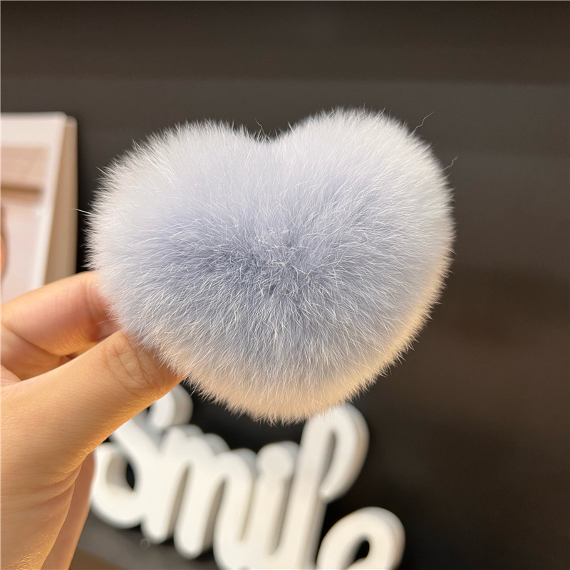 Women's Cute Simple Style Heart Shape Rabbit Fur Hair Clip display picture 11