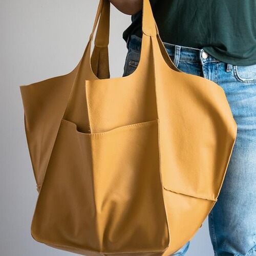 Elegant Vintage Minimalist Large Capacity Soft Leather Shoulder Hand-held Tote Bag for Women