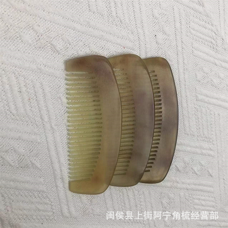 Goat Horn Comb 10cm Fine Tooth Wide Handle Comb for Straight Hair Travel and Home Use details