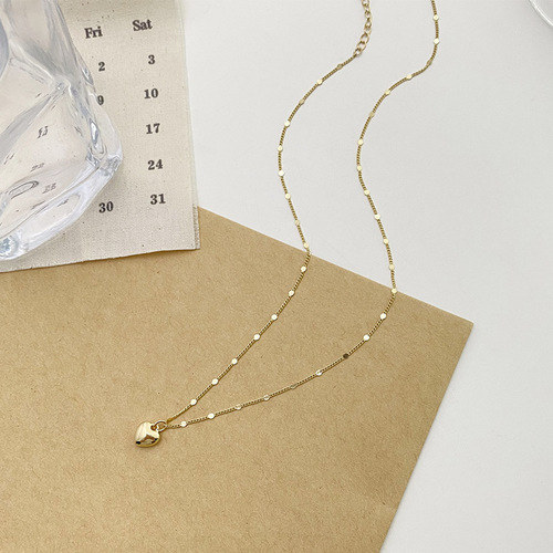 Japanese and Korean Love Necklace, Elegant Light Luxury Peach Heart Pendant Lock Chain, Unique Minimalist Versatile Heart Necklace for Women